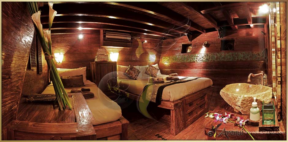 The Boutique Livebaoard